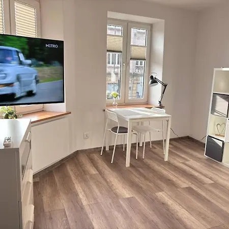 Ferienwohnung Narozna Kawalerka 49 Łódź Exterior foto